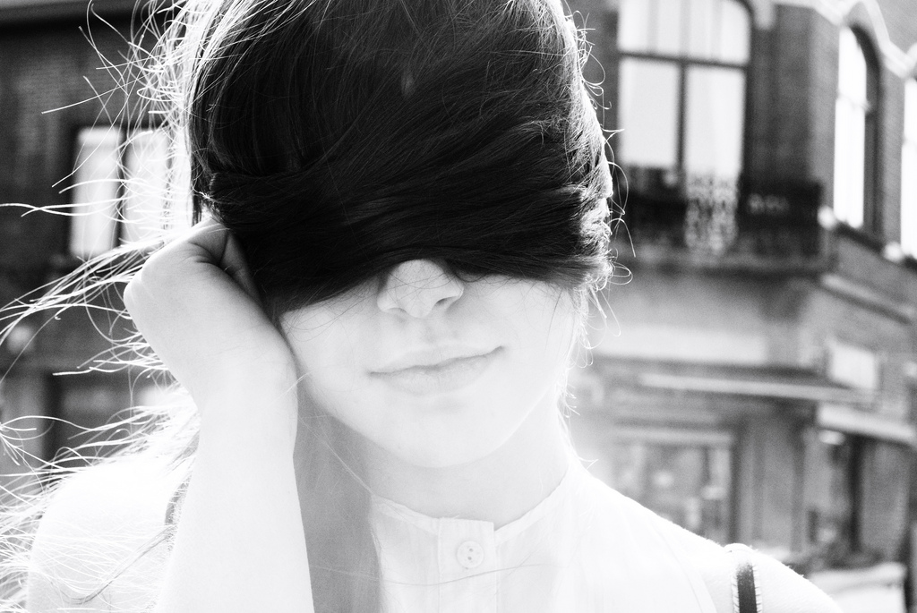 Фото Девушек С Закрытым Лицом Волосами