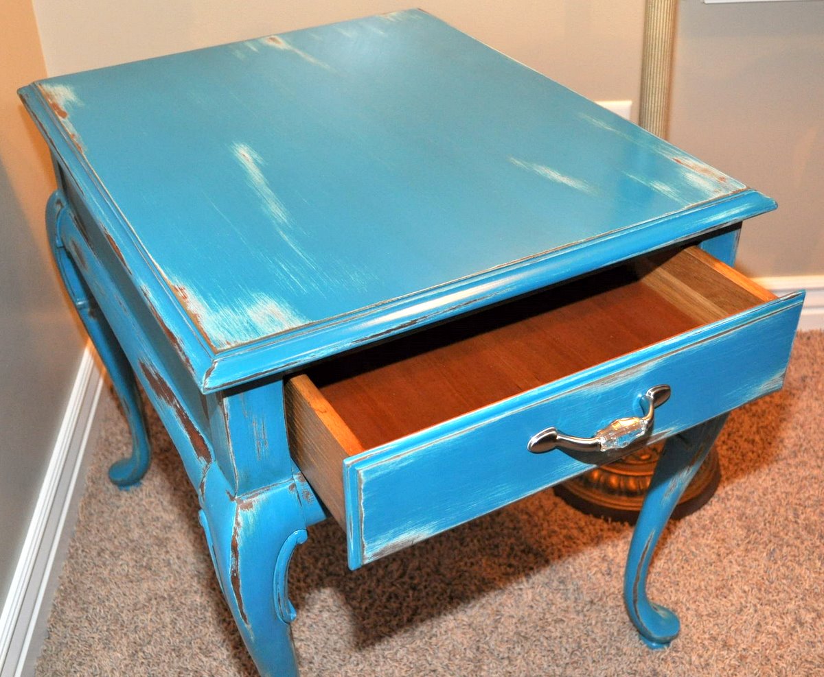 {Cleverly Crafty} {Little Turquoise Side Table} TEAL