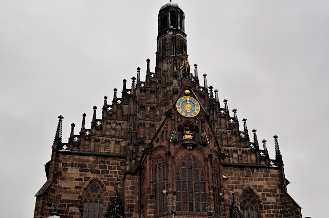 kostel Panny Marie s orlojem // Frauenkirche with astronomical clock kostel Panny Marie s orlojem // Frauenkirche with astronomical clock