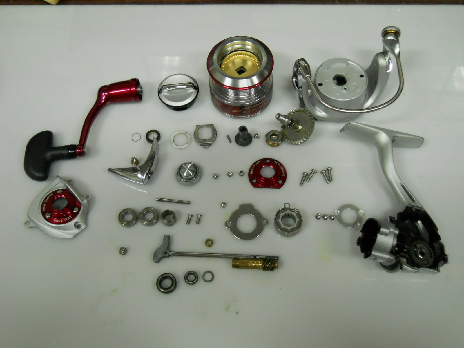 TEAM DAIWA FUEGO 2500A Xeno Reels Service And Repair