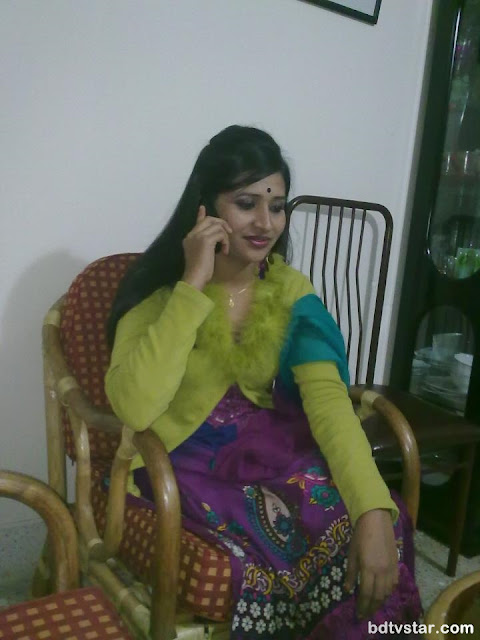 Bangladeshi Beautiful Girls on saree Bangladeshi Beautiful Girls on saree