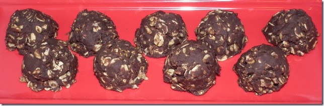 Shakeology Balls, 6 Tips for a Healthy Super Bowl...Clean Eating Recipes, www.HealthyFitFocused.com 