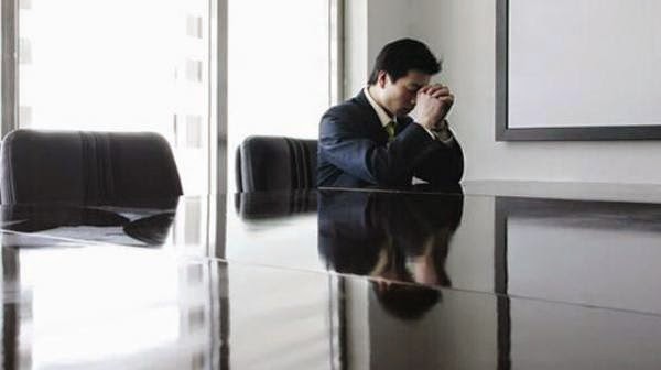 NGUYÊN NHÂN GÂY BỆNH VIÊM MŨI VĂN PHÒNG Nguyên nhân gây bệnh viêm mũi dị ứng ở dân văn phòng