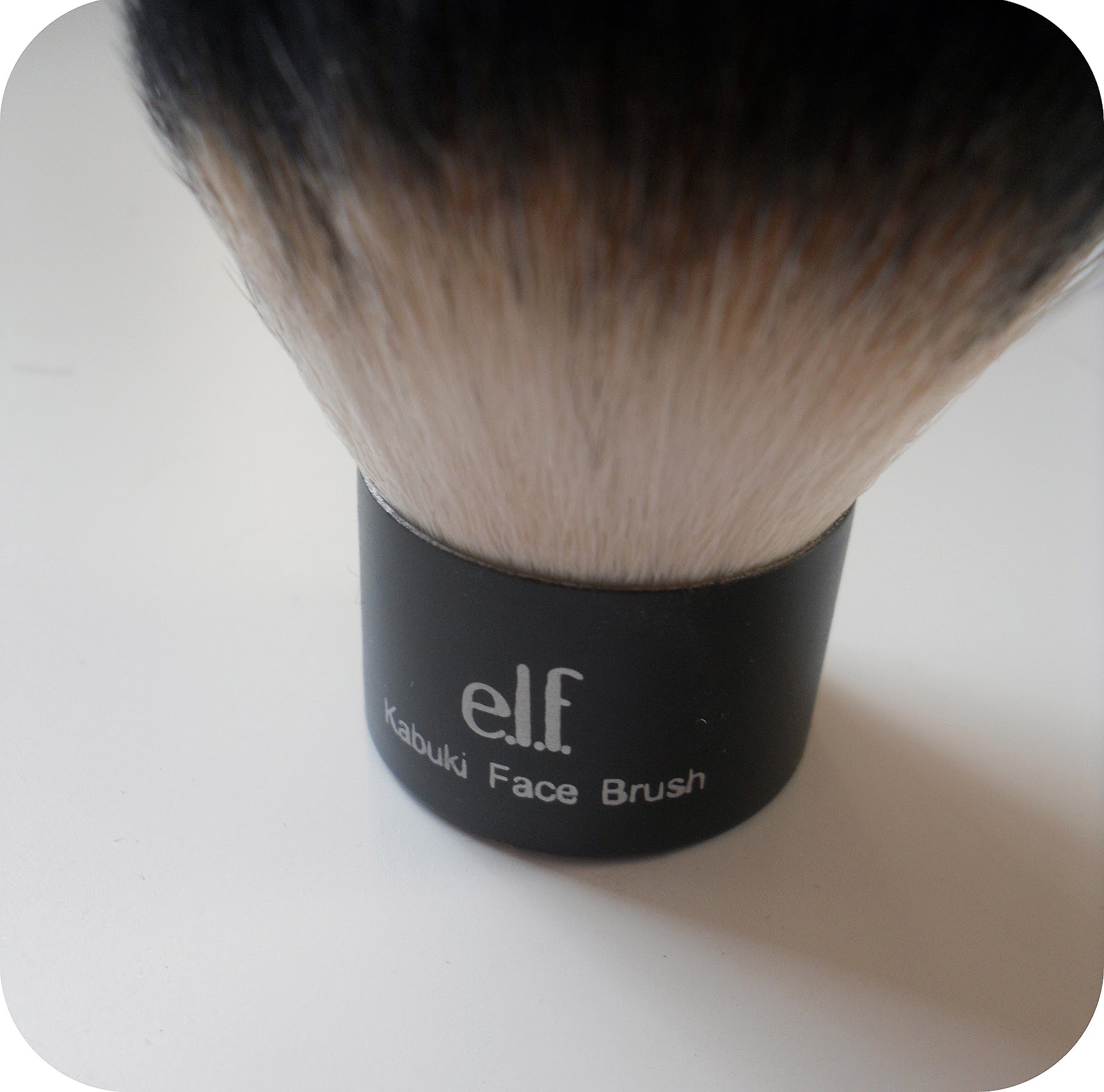 Three Little Búhos E.l.f Kabuki Brush Review