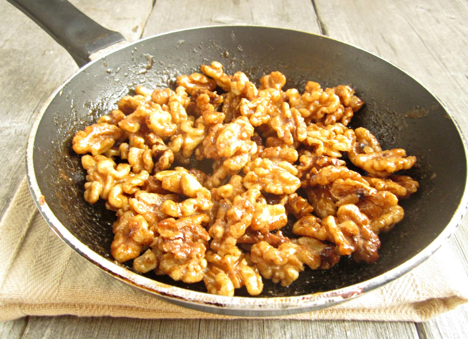 Hungry Couple Cinnamon Candied Walnuts