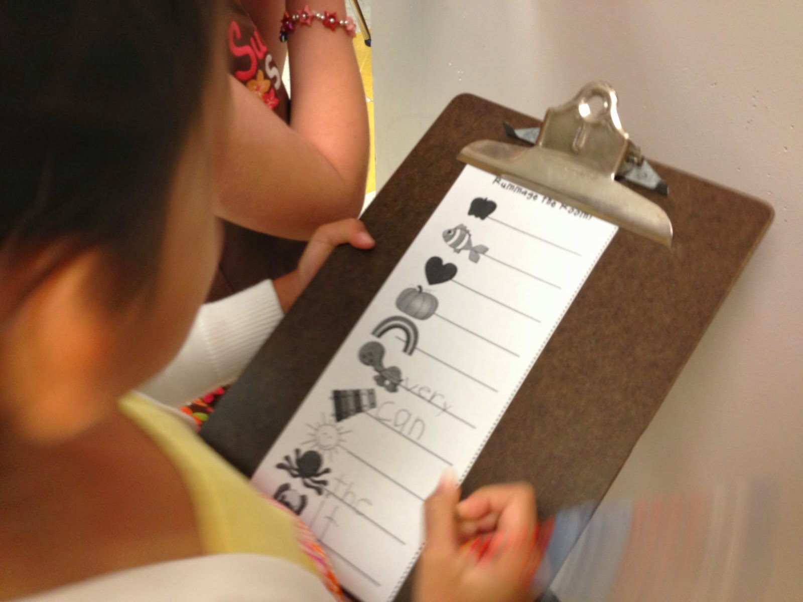 Creating Readers and Writers Mirror, Mirror on the Wall