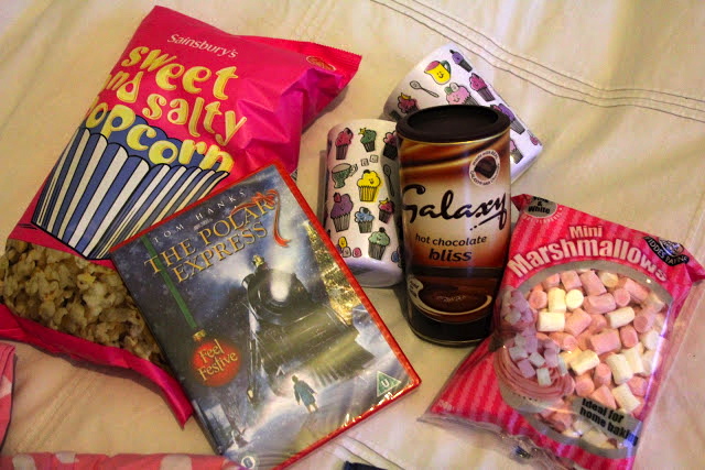 Too Stinkin' Cute: Christmas Eve Surprise Box