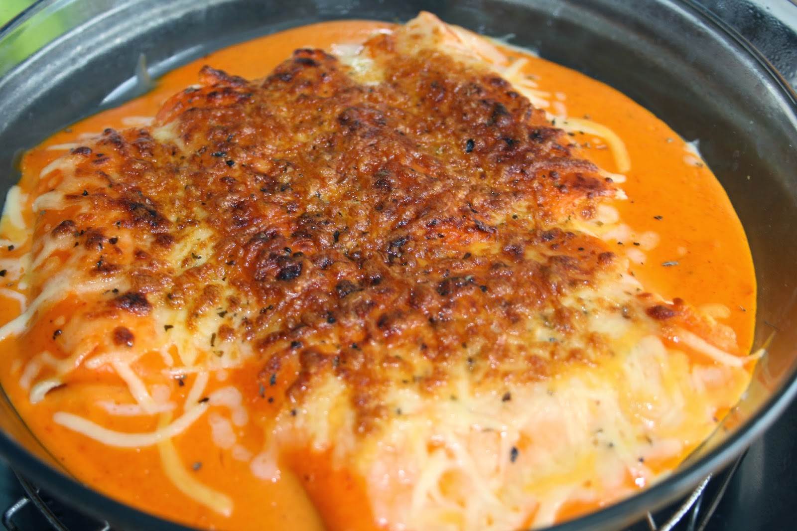 Falsos Canelones De Atun Con Bechamel De Piquillos