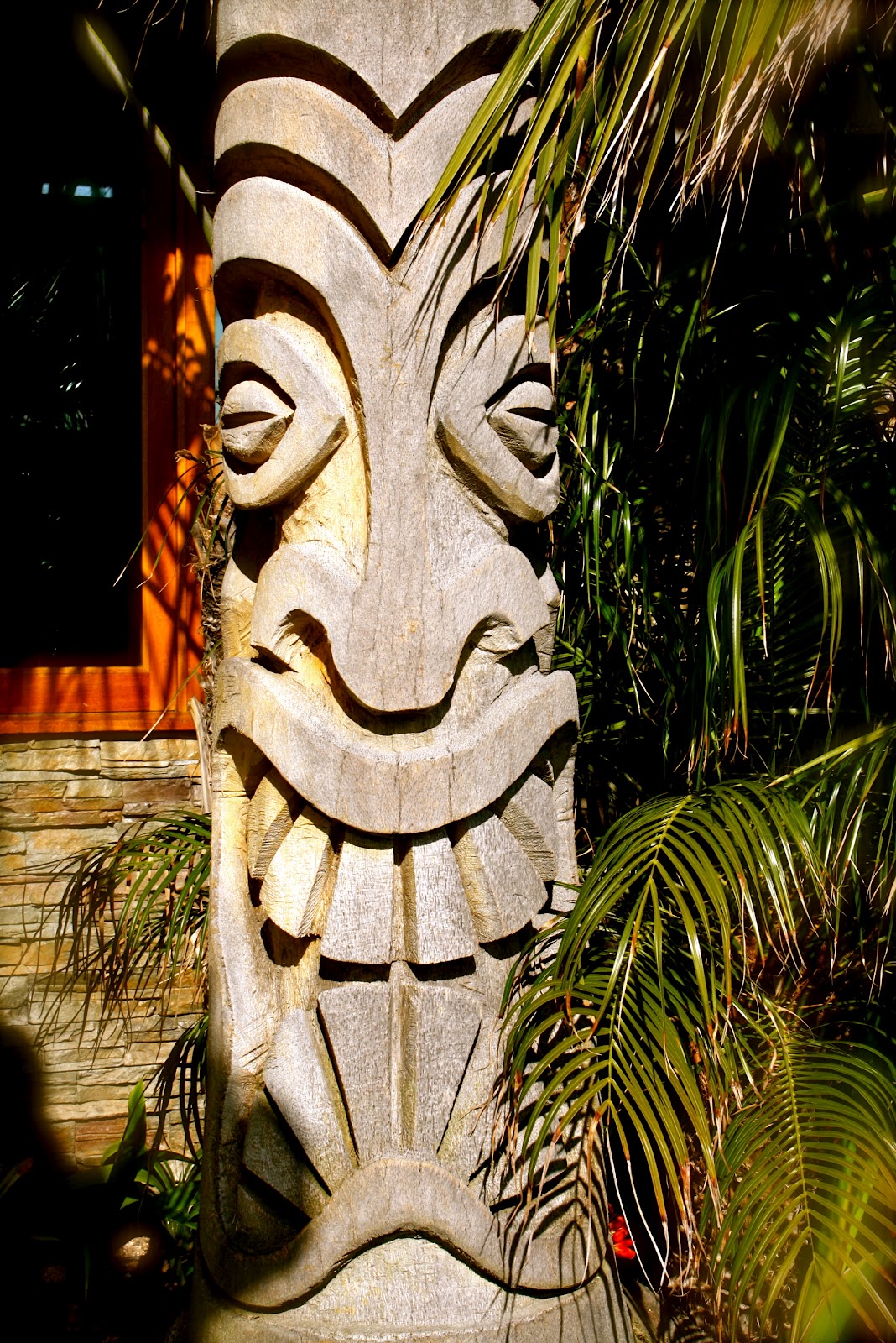 The Pineappleman's Tiki Blog: Tikis in Carlsbad: Ocean Plams Beach Resort(04)