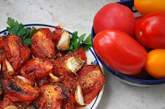 Pomidory pieczone z czosnkiem