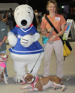 Met Life's Snoopy and Yours Truly with a Favorite WARL Dog