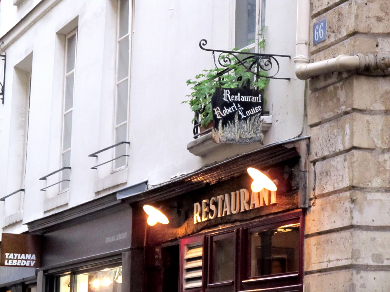 Cleared and Ready for Takeoff: Trip Report: Paris 2013 - Robert et Louise  Restaurant
