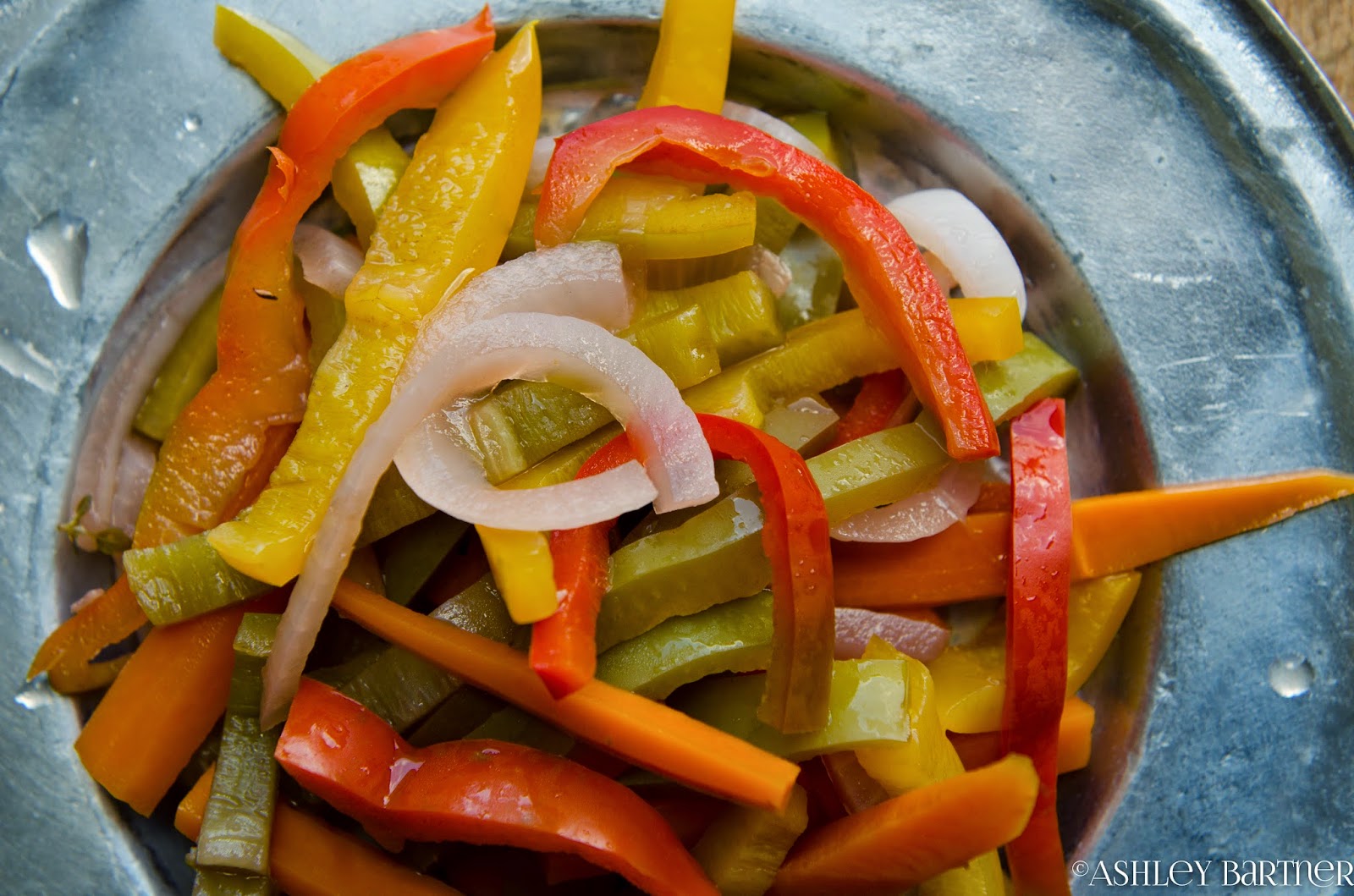 La Tavola Marche Quick Pickled Peppers, Carrots & Onions