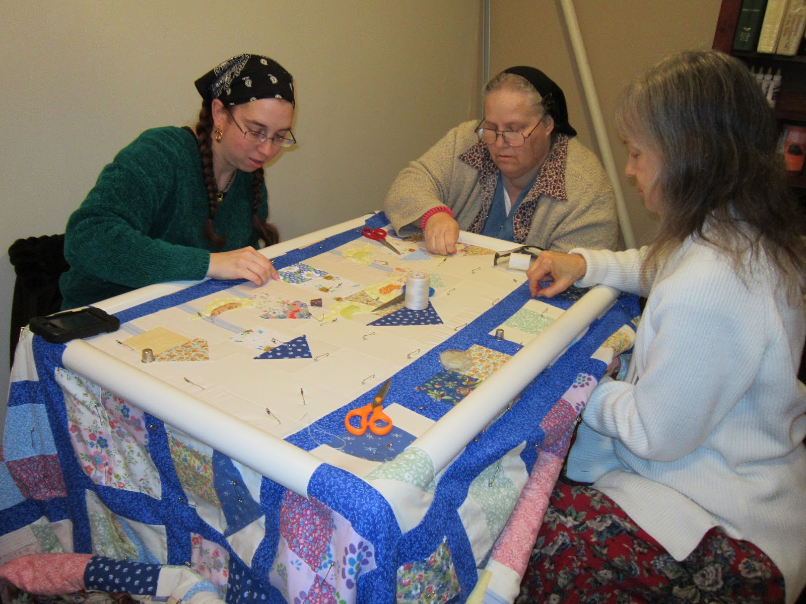 Missy's Homemaking Adventures Hand Quilting the Bird House Quilt