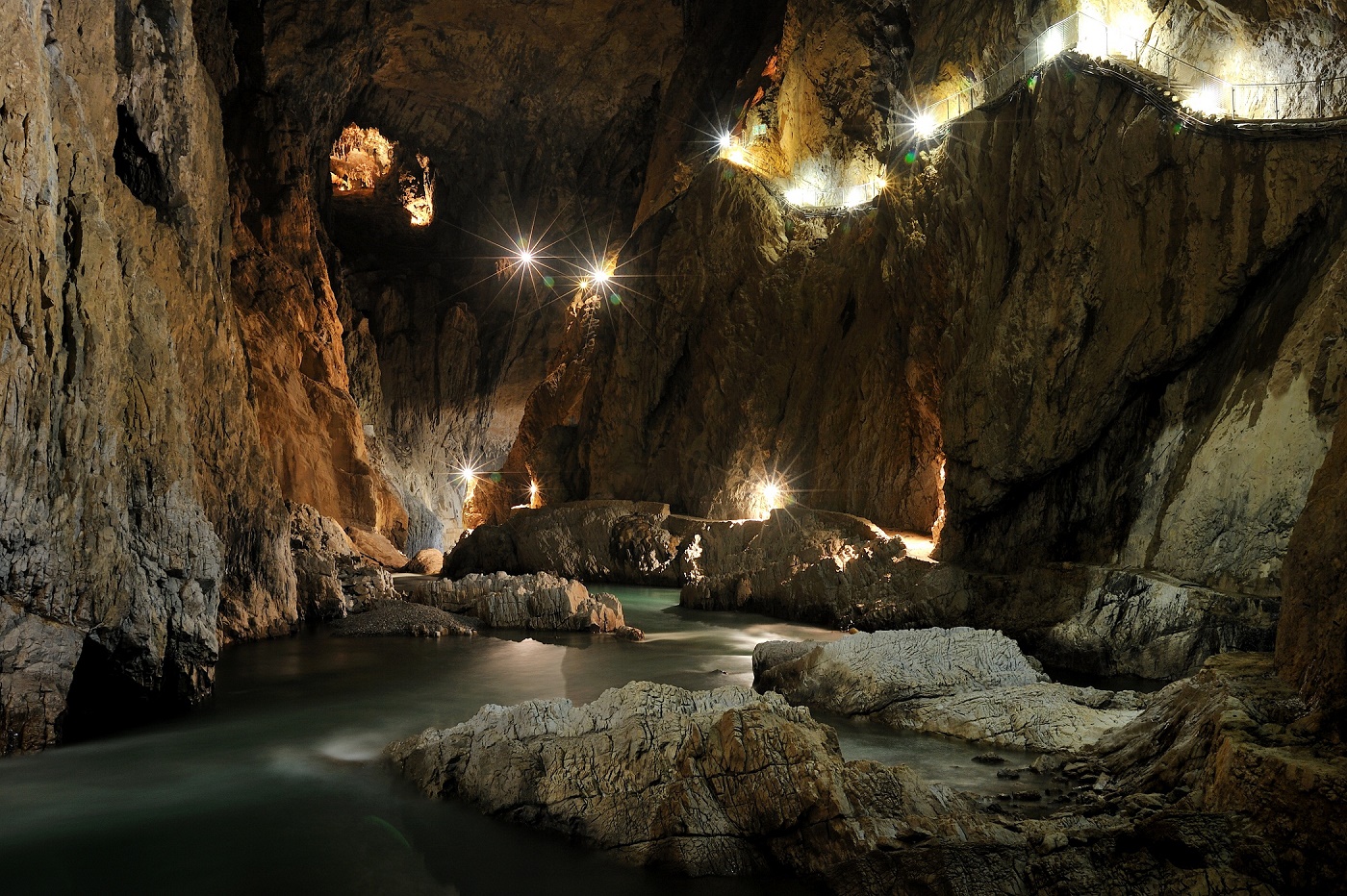 Hulum Cave