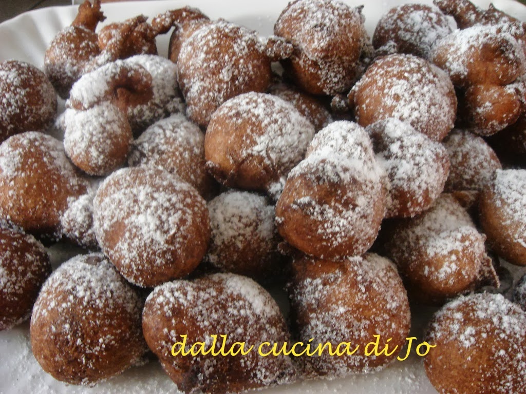 frittelle di carnevale con farina di castagne