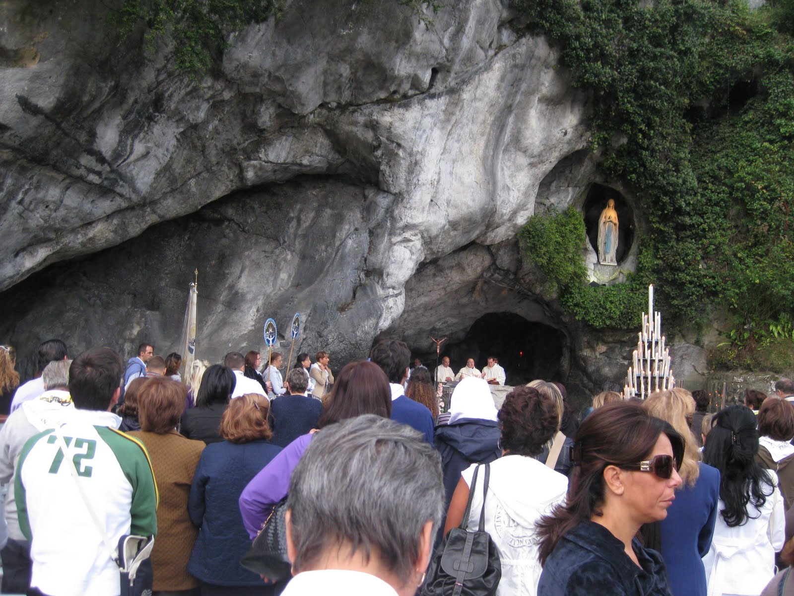 manuelimson Train (Eurail) Travel to Paris and Lourdes, France (Oct. 2009)