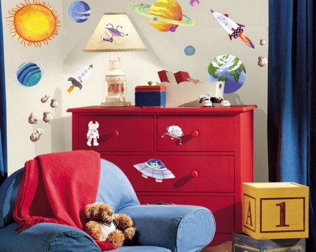 Habitaciones con estilo: HABITACIONES PARA NIÑOS TEMÁTICA UNIVERSO