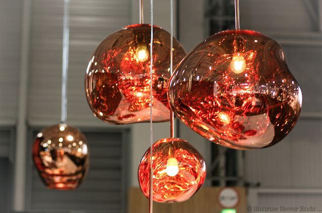 here comes the sun,suspension,bertrand balas,luminaires,lampes,tom dixon,laiton,service à café,maison & objet