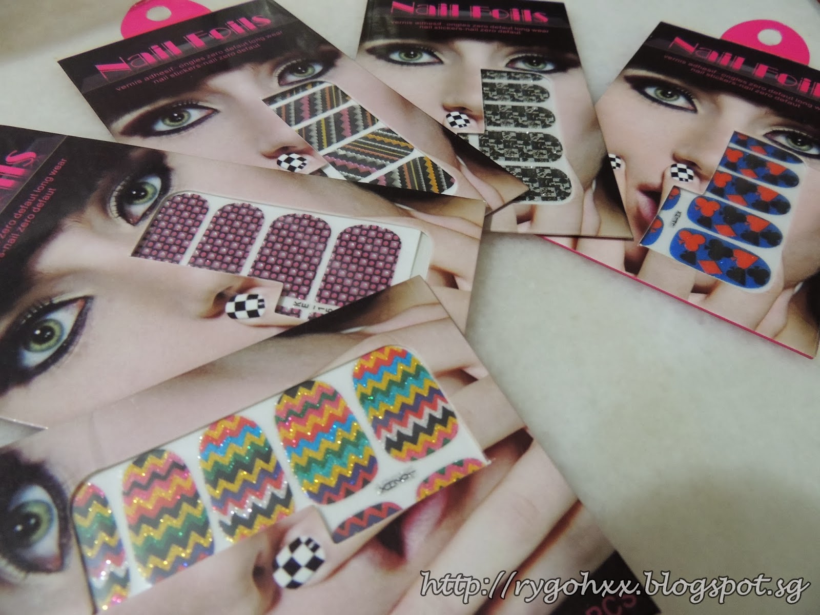 How To Apply Foil Nail Stickers R.Y GOH