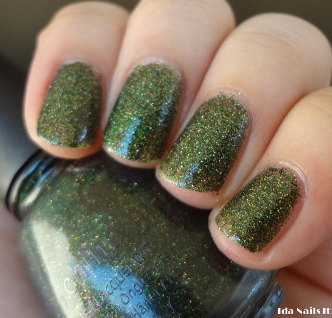 Ida Nails It China Glaze Winter Holly and Glitter All the Way