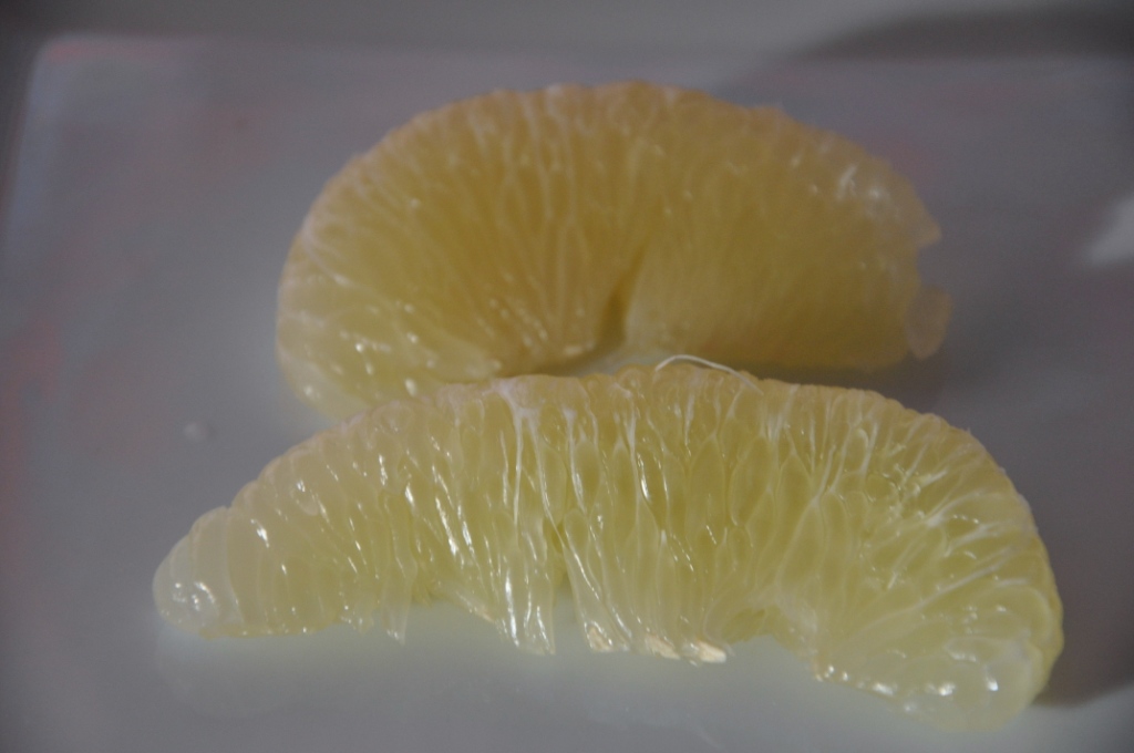Tip How to peel a Pomelo dishaway