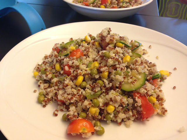 Senza Bimby, Quinoa Bianca, Quinoa Rossa e Miglio con Pomodorini Datterini, Mais, Piselli e Zucchine Grigliate