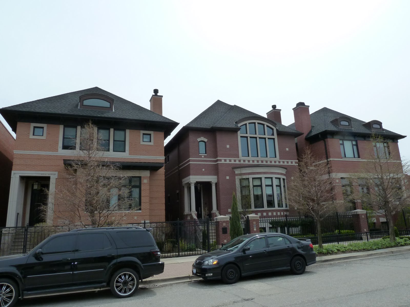 The Chicago Real Estate Local Luxury enclave in "way out" West Lakeview