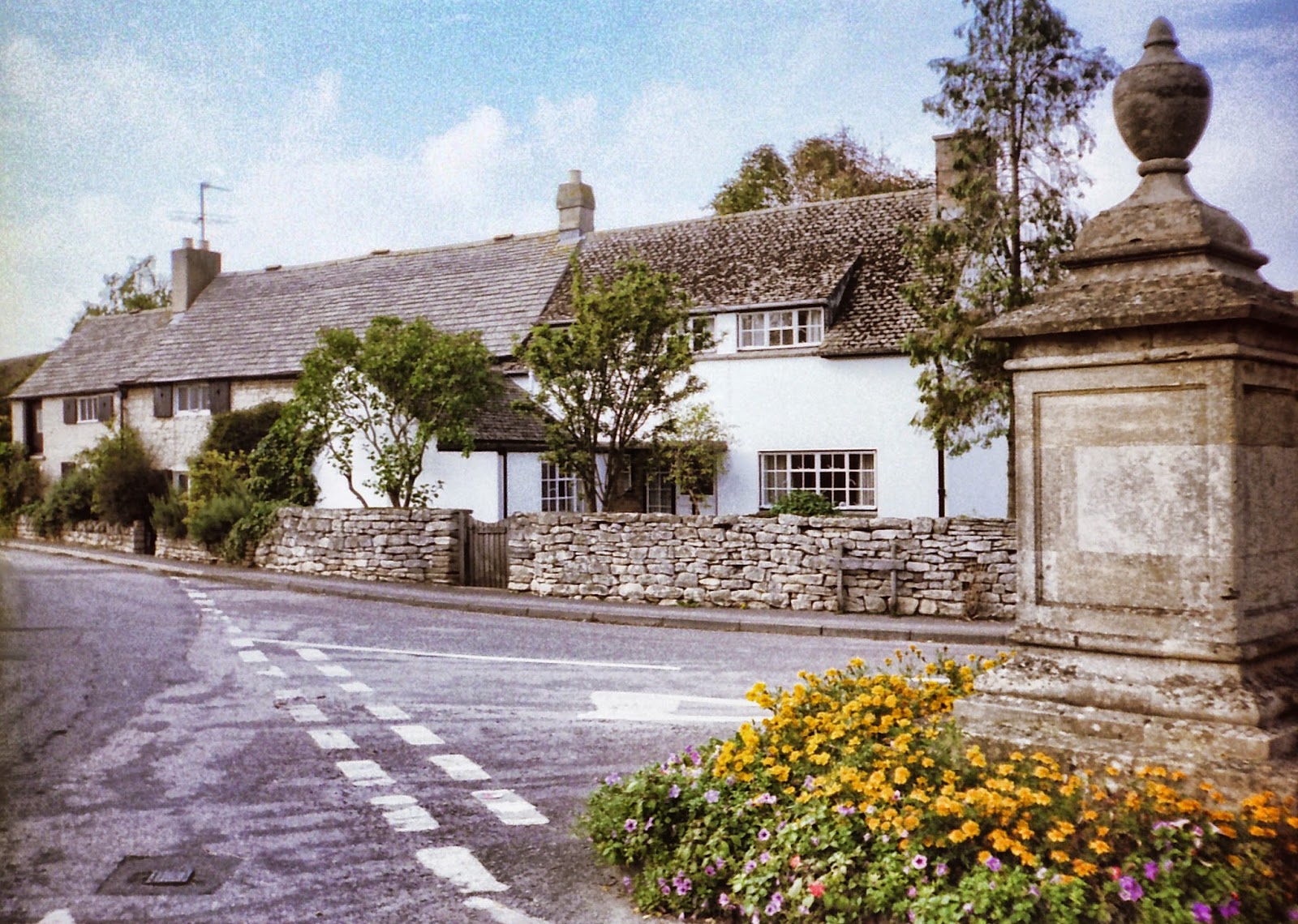 COTSWOLDS CASCADE May 2014