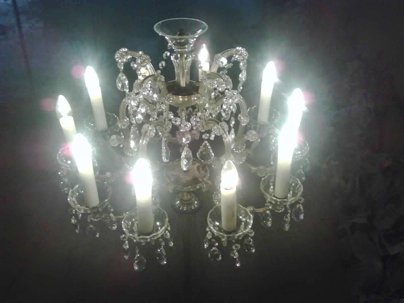 CAHAYA LAMPU CRYSTAL