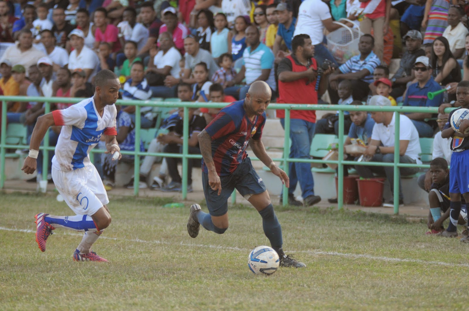 Barcelona sigue líder invicto;Cibao y Atlántico triunfan