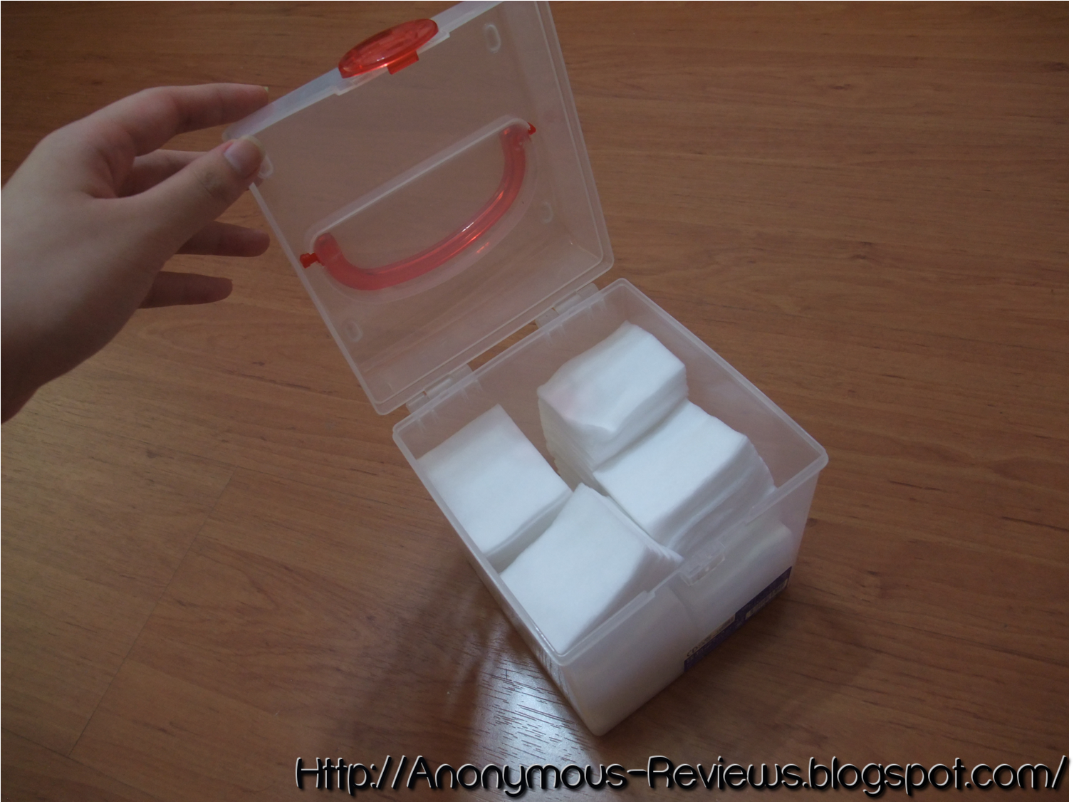 My favourite Cotton pads + storage MyStyleBite