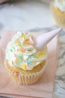 http://carmelapop.com/birthday-cupcake-tutorial/