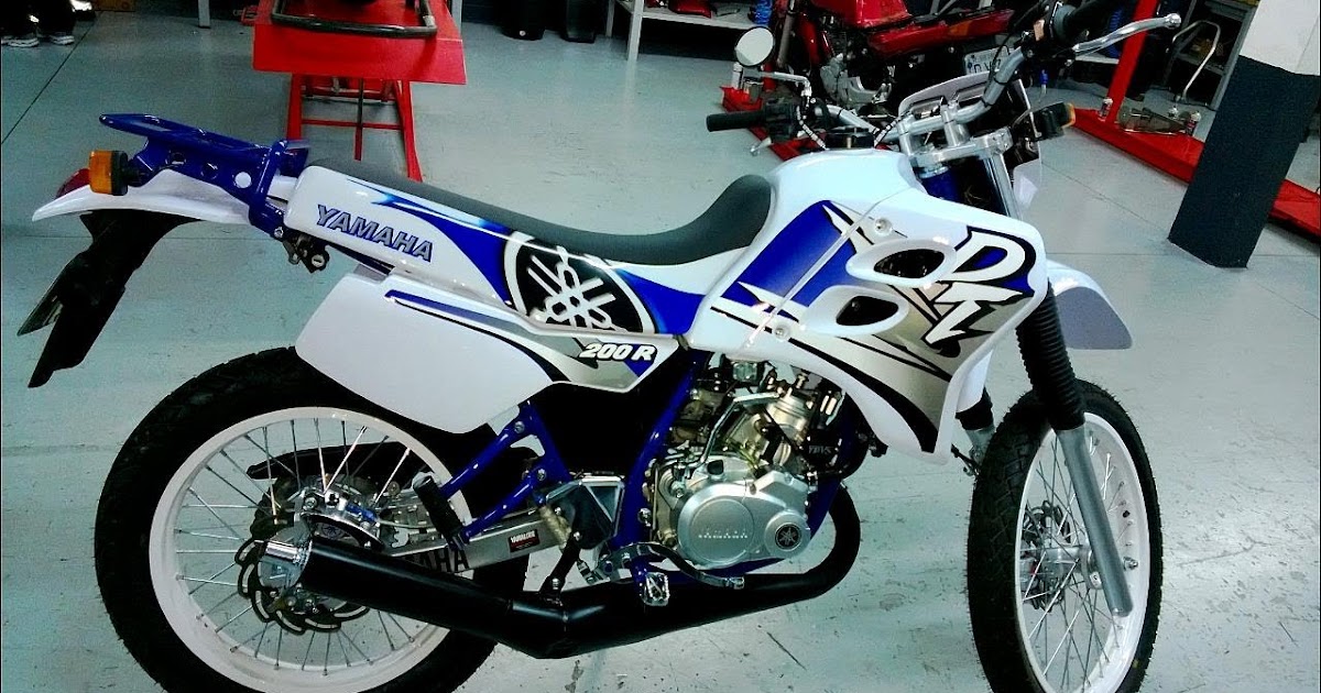 INDUSTRIA DE MOTOS : DT 200