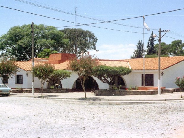 Campo Quijano - Salta: Instituciones Quijano