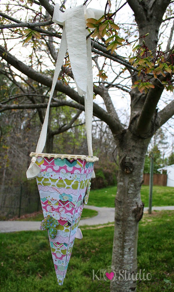 video tutorial my minds eye cut and paste basket fiskars scallop pink spring easter