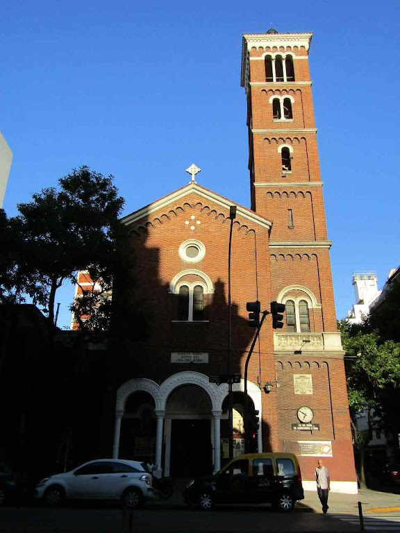 Paróquia Santa Maria onde se deram os milagres eucarísticos de Buenos Aires Paróquia Santa Maria onde se deram os milagres eucarísticos de Buenos Aires