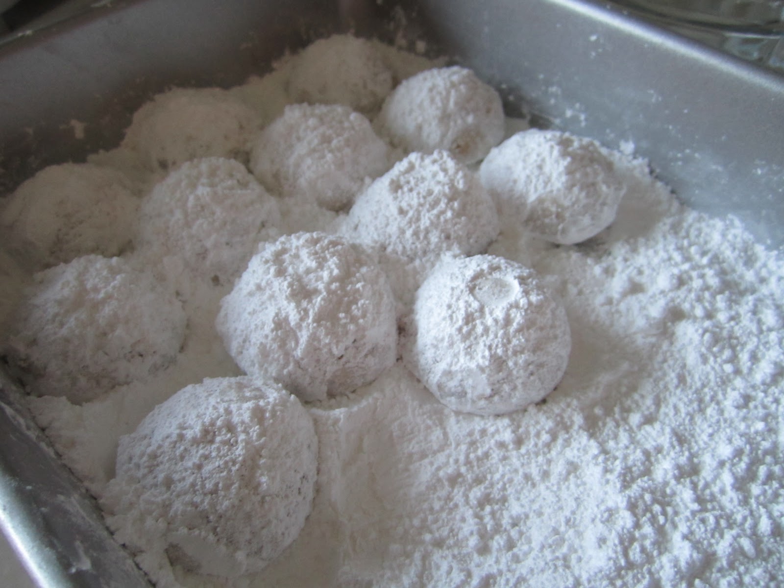 My Sane.Safe.Spot Powdered Sugar Nut Cookies...