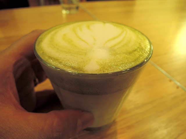 12's cafe;  camberwell, matcha latte