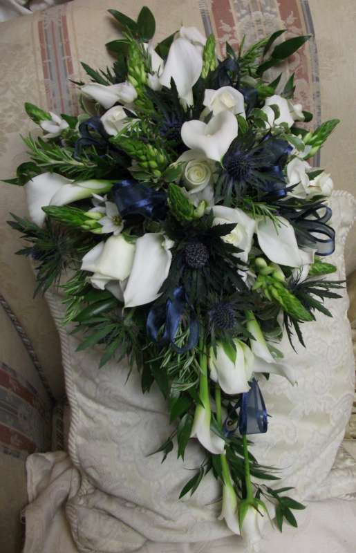 It was a pleasure to design Suzanna 39s wedding flowers for her wedding on the