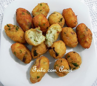 Bolinho macio por dentro e crocante por fora