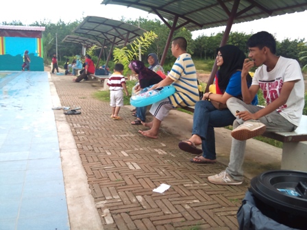 lamanpahang: Berhala Gantang Water Park (Kolam Tahfiz ...