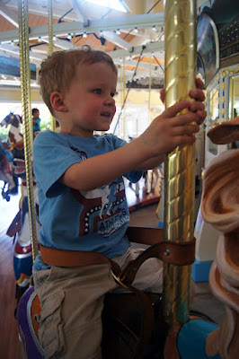 Nunleys_carousel