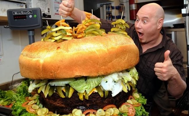 http://1.bp.blogspot.com/-ylnPB_FoEhc/UlVv5UM8drI/AAAAAAAAASw/moixy4O55OE/s1600/largest-burger-650x400.jpg