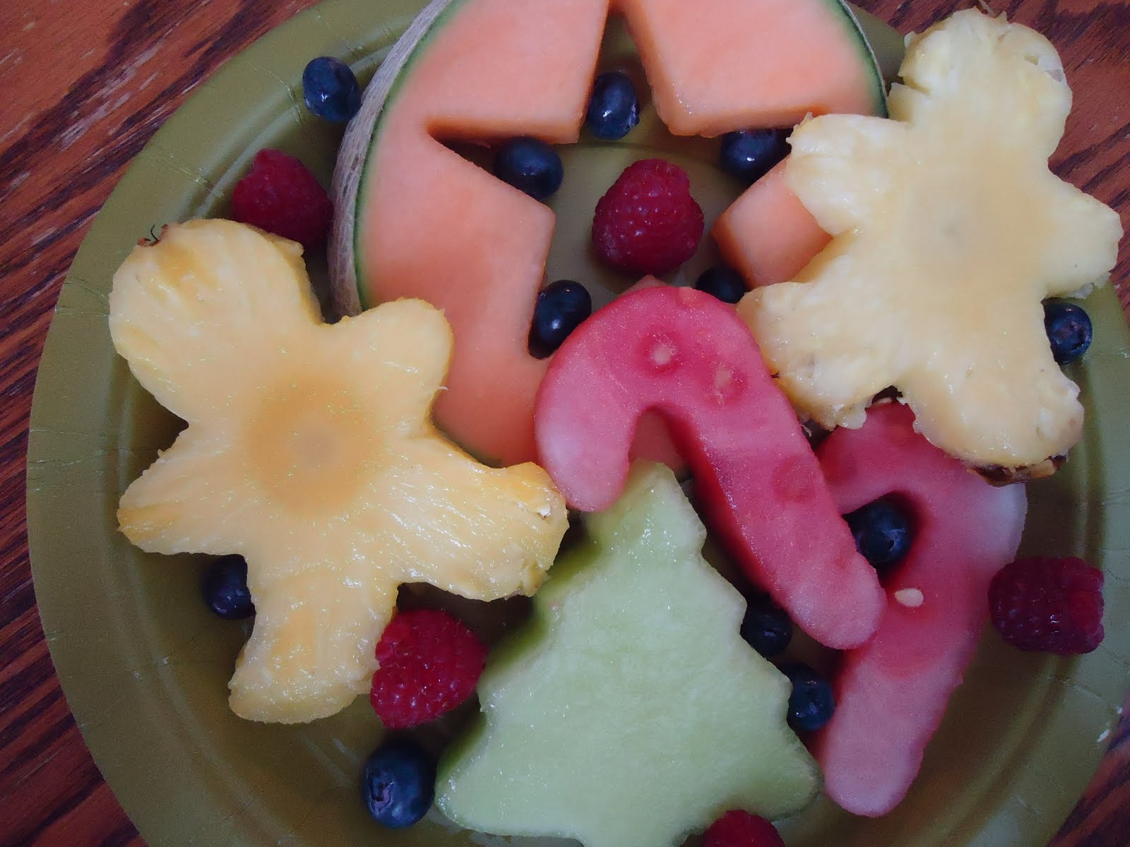 Patita Fruit and Veggie Plates for the Kids