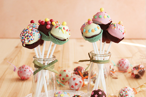 ♥] | مـَدينـِة آلـسكآكـْر | [ ♥ the theif  Cupcake+pops