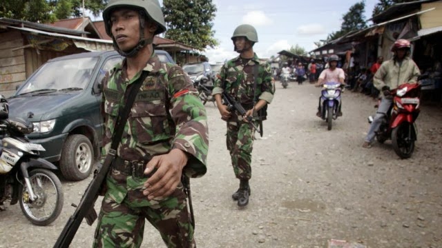 Lumpuhkan OPM Bersenjata, TNI Amankan Rakyat Papua