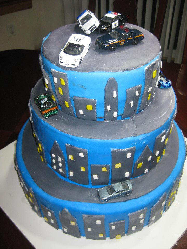 Darcy Cakes: Police Chase Cake