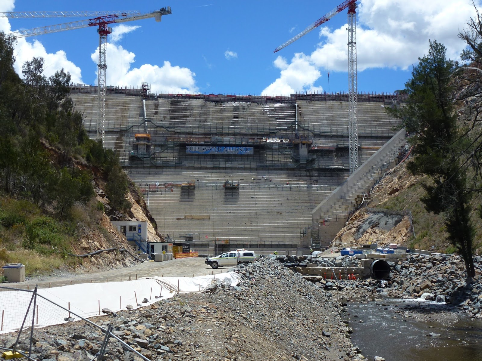 Dave's ACT Farewell to the Enlarged Cotter Dam tower cranes