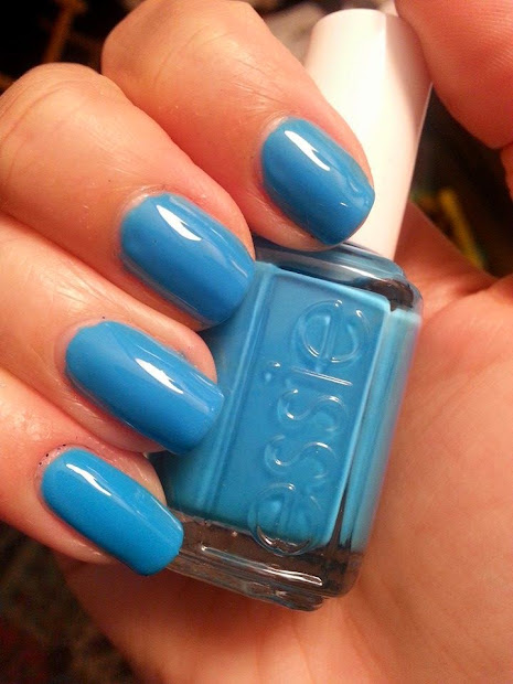 nails fails notd essie '